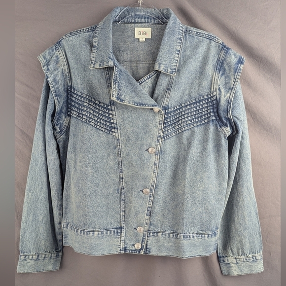BiBi Jackets & Blazers - BiBi Jean Jacket Frosted Size Small Excellent Condition
